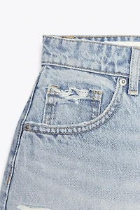 CURVED HIGH-WAISTED DENIM SHORTS