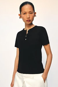 KNIT BUTTON-FRONT TOP