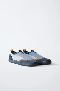 CHAUSSONS DE BAIN