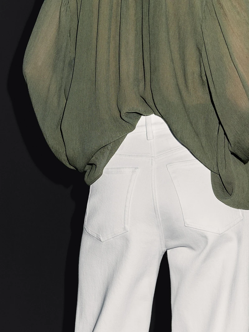 Flared high-waist jeans