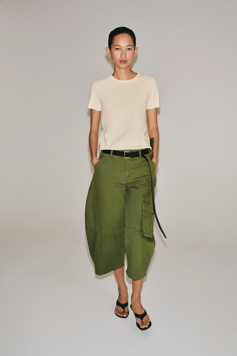 SHORT-SLEEVE KNIT TOP
