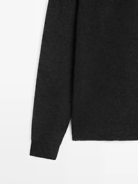 Mock neck knit sweater with zip