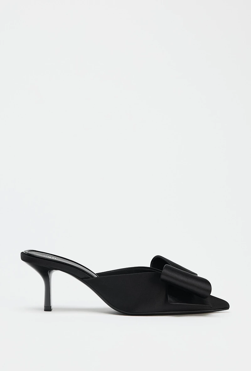MULES À TALONS ET NŒUD