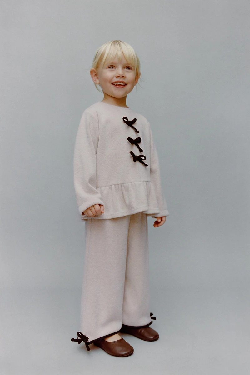 SOFT TOUCH T-SHIRT WITH CONTRASTING BOWS