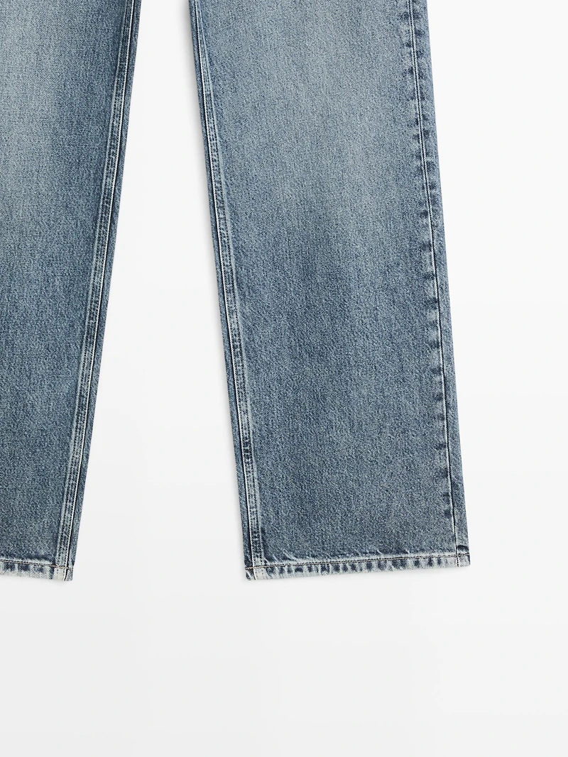 Mid-rise wide-leg jeans