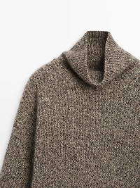 100% cashmere turtleneck sweater