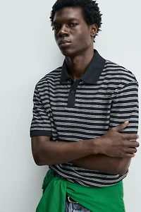 REGULAR FIT STRIPED JACQUARD POLO