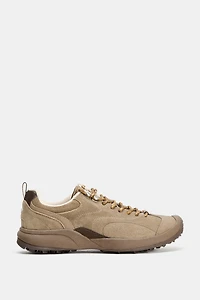 TREKKING-STYLE SNEAKERS
