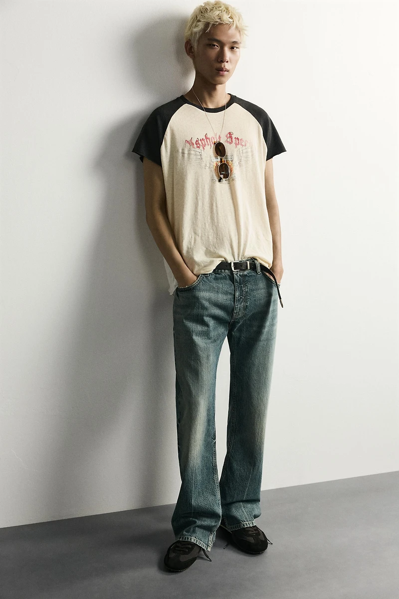 RAGLAN GRAPHIC T-SHIRT