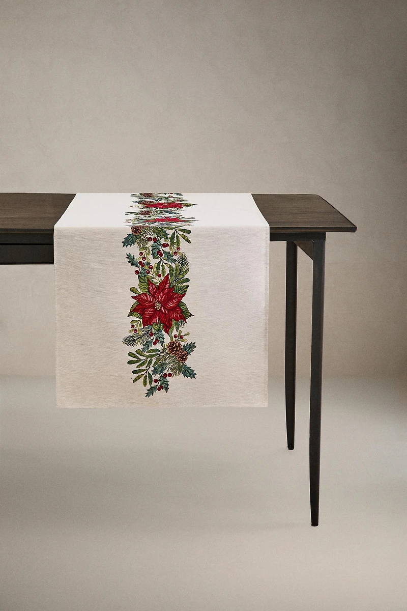 CHRISTMAS JACQUARD HOLLY TABLE RUNNER