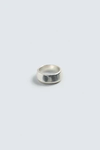 MATTE GEOMETRIC RING