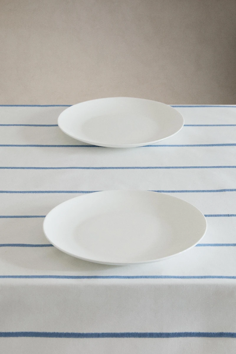EMBROIDERED STRIPE TABLECLOTH