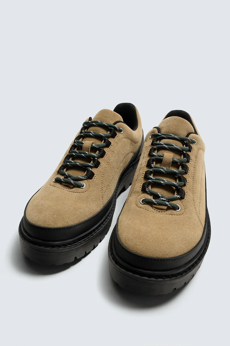 CONTRAST LEATHER SHOES