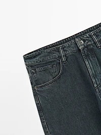 Wide-leg jeans