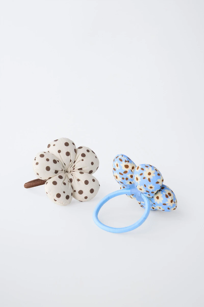 TWO-PACK OF PADDED FLOWER SCRUNCHIES