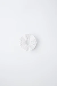 EMBROIDERED SCRUNCHIE