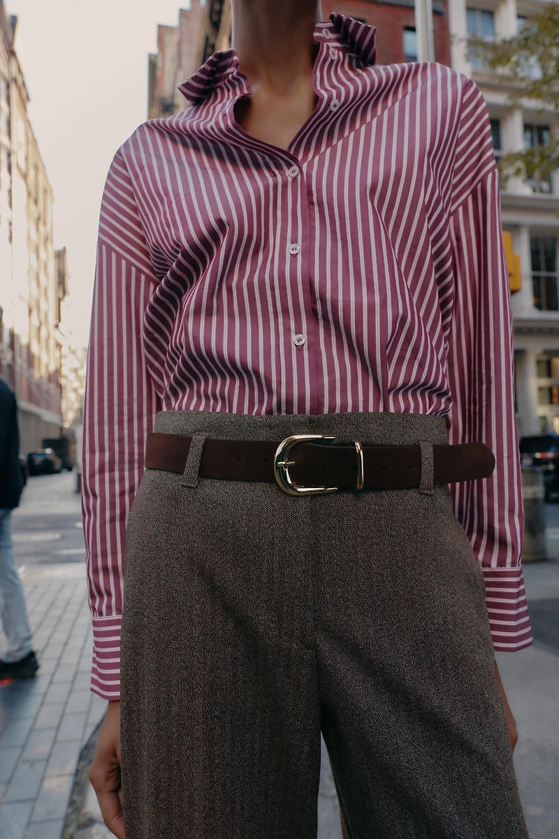 PANTALON À CHEVRONS AVEC CEINTURE