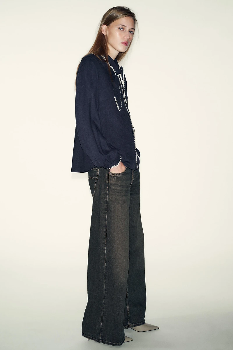 CONTRAST TOPSTITCHING TIE BLOUSE