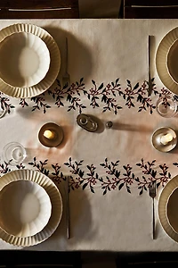 CHRISTMAS BERRIES COTTON TABLECLOTH