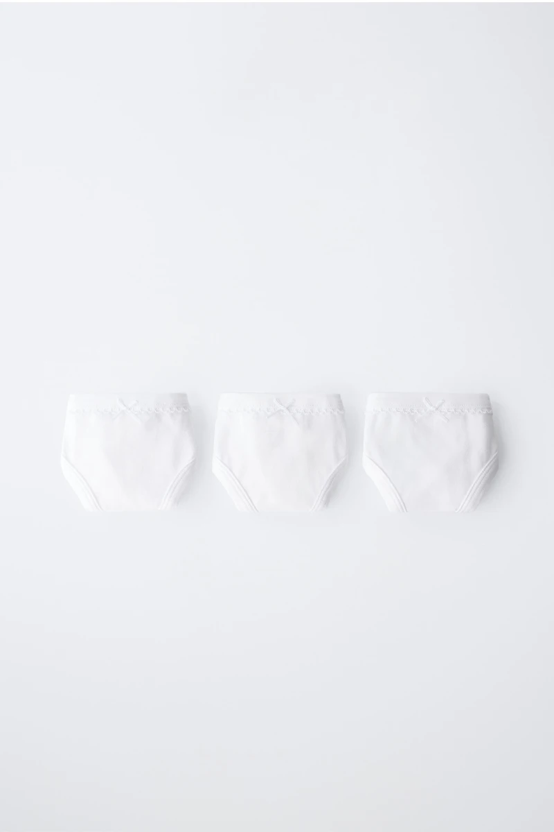 AGES 6-14 / THREE-PACK OF PLAIN UNDERWEAR