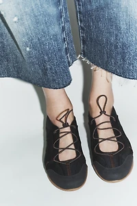 ELASTIC SPORTY BALLET FLATS