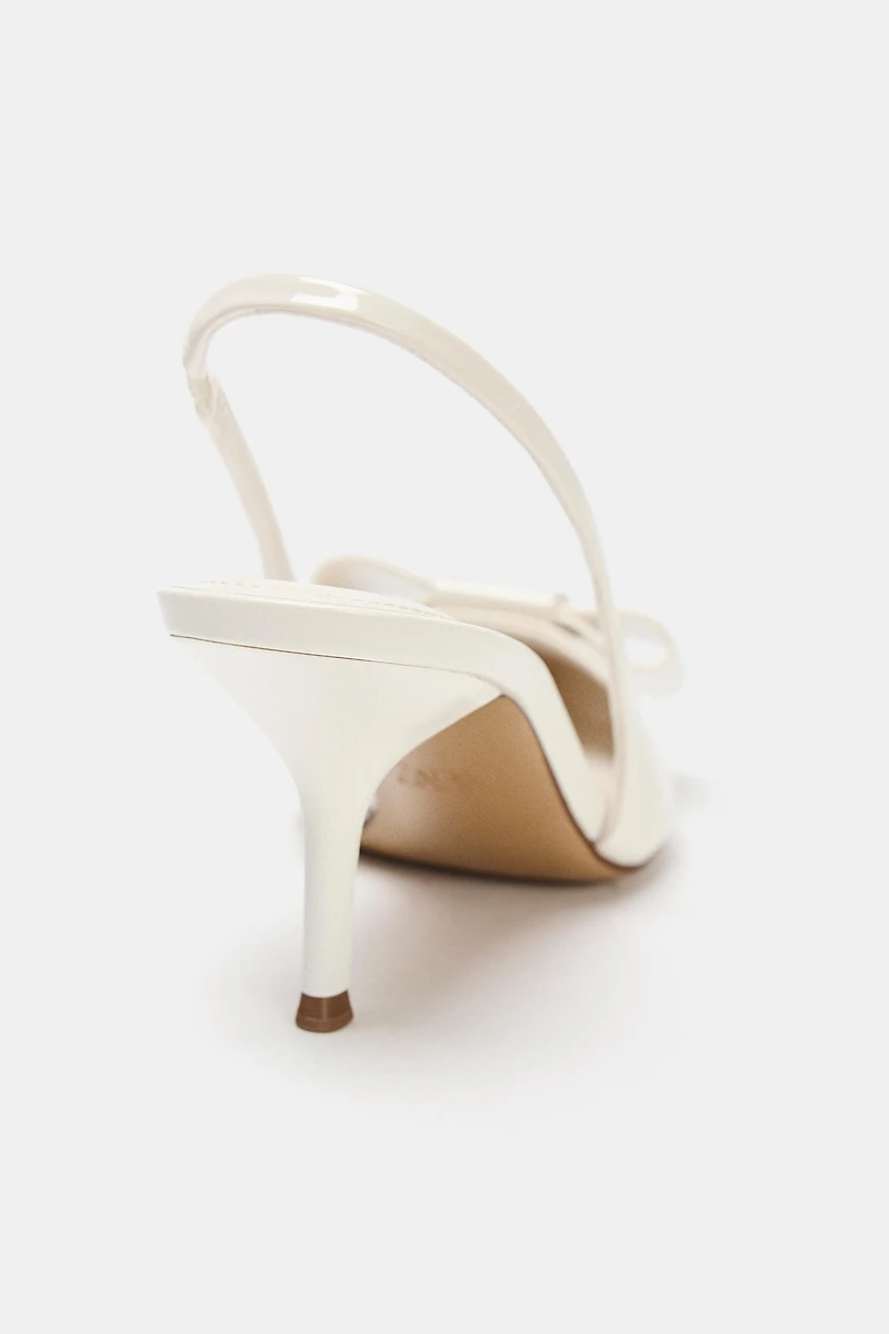 PATENT FINISH BOW HEELS