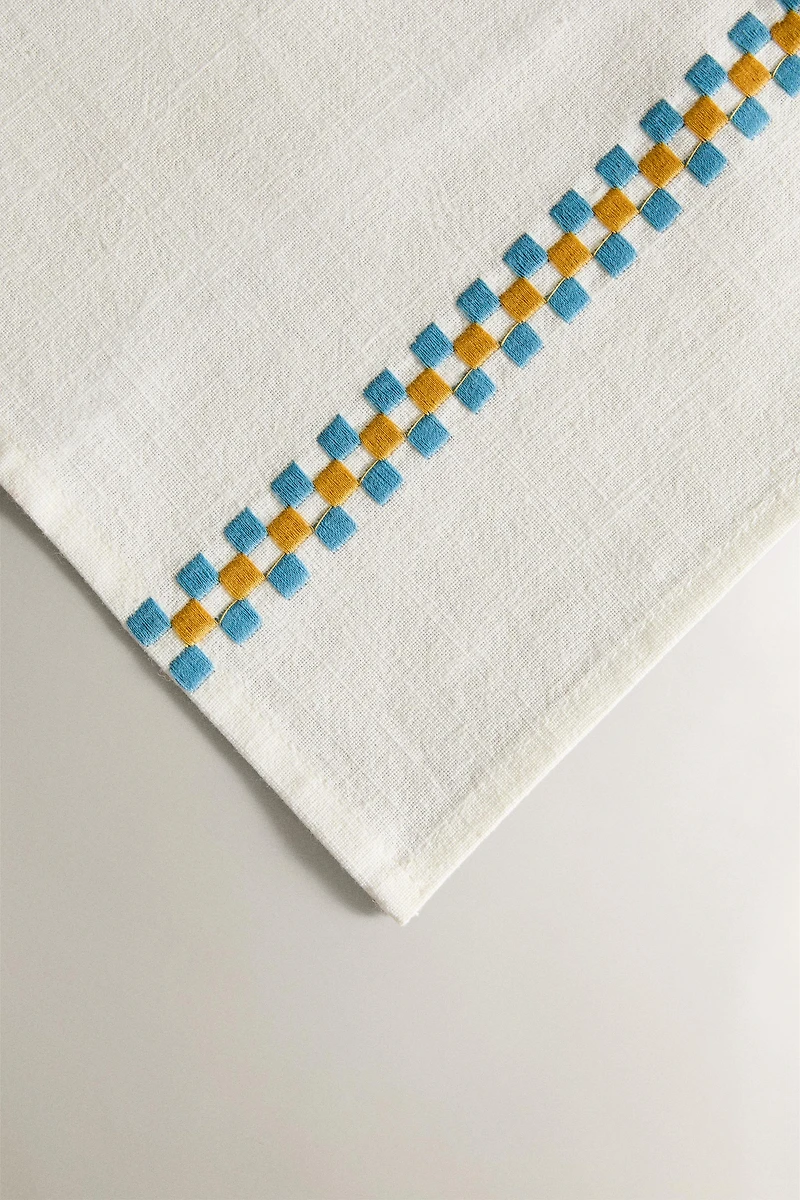 SET OF COTTON NAPKINS WITH MULTICOLORED BORDERS (SET OF 2)
