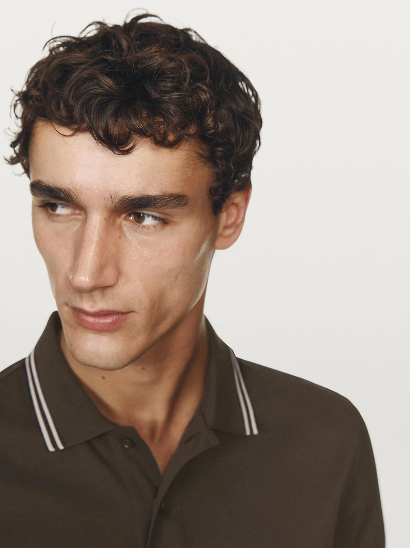 Short sleeve polo shirt with contrast detail