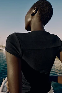 SQUARE NECKLINE T-SHIRT