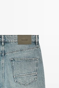 Tapered fit jeans