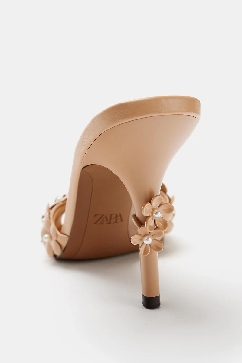 FLORAL APPLIQUE HEELED SANDALS