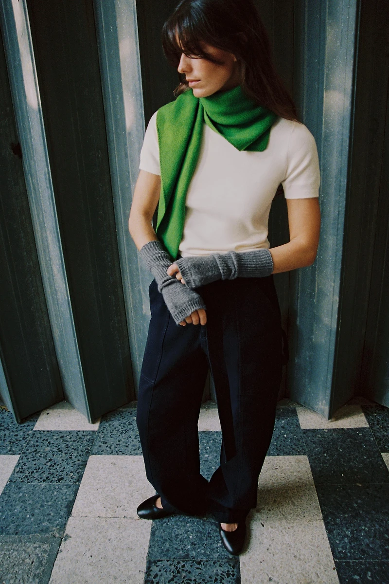 SOFT FEEL SHORT SLEEVE KNIT JUMPER