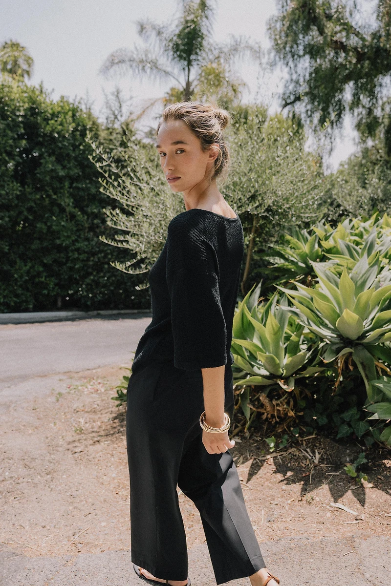 CUT OUT CAPE KNIT TOP