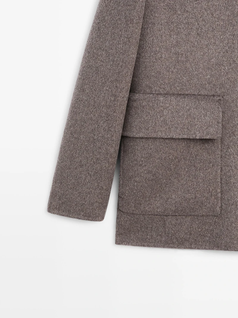 Manteau court à capuche en laine mélangée