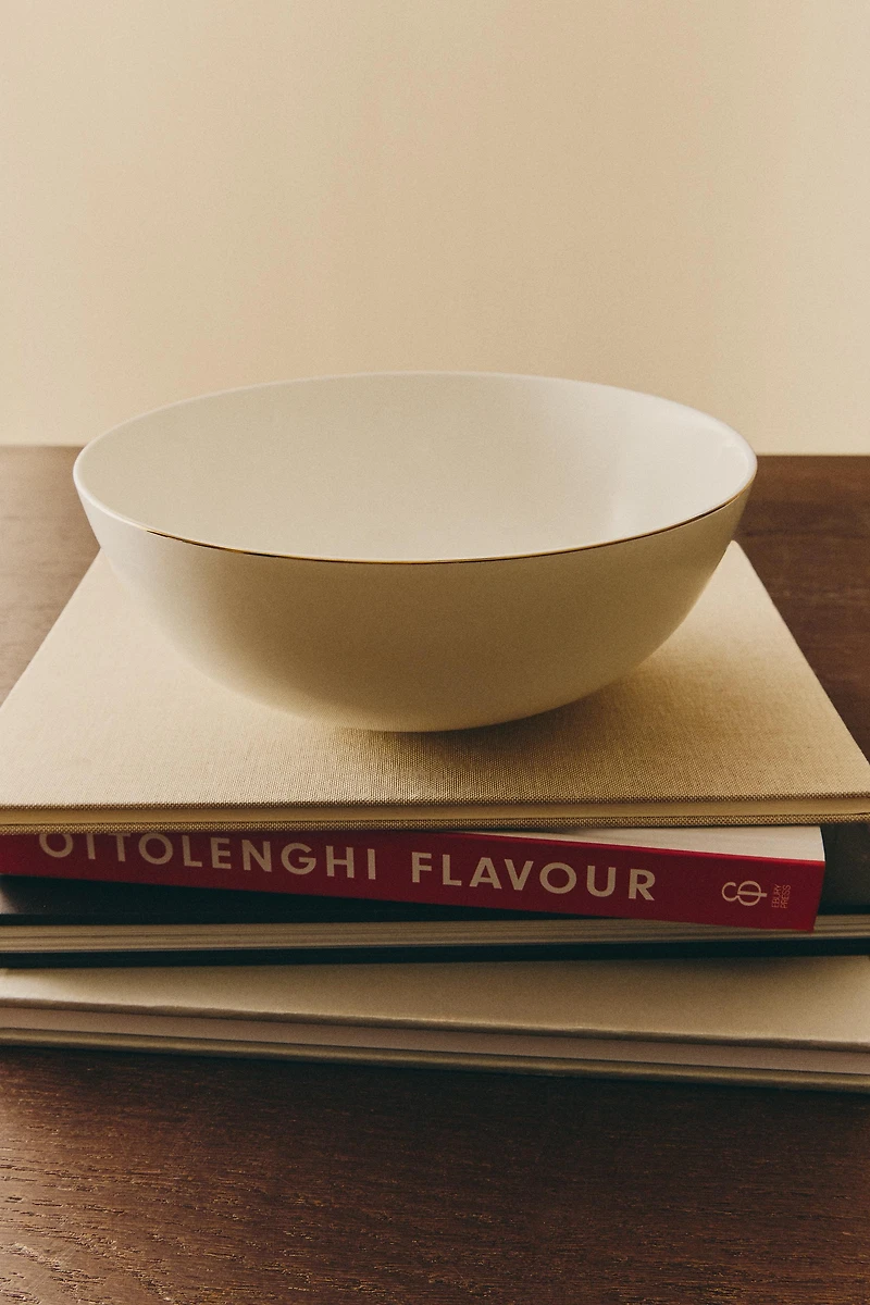 PORCELAIN SALAD BOWL WITH GOLD RIM