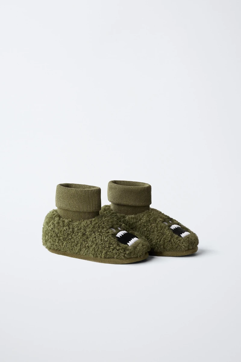 CHAUSSONS MONSTRE