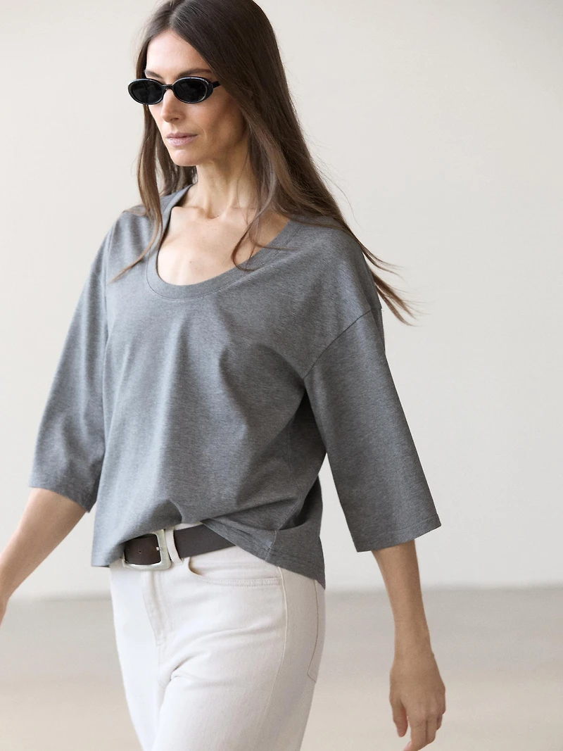 100% cotton scoop neck T-shirt