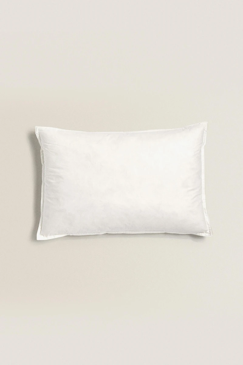 FEATHER PILLOW WITH A COTTON COVER (AND CUSHION FILLING)