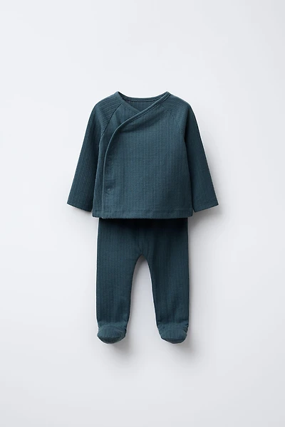 ENSEMBLE T-SHIRT ET LEGGING STRUCTURÉ