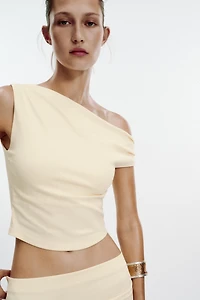 ASYMMETRIC TEXTURED TOP