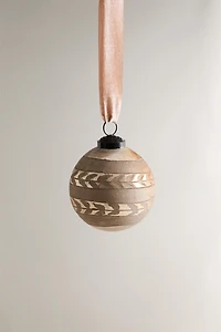 VINTAGE CHRISTMAS LEAF BALL TREE ORNAMENT