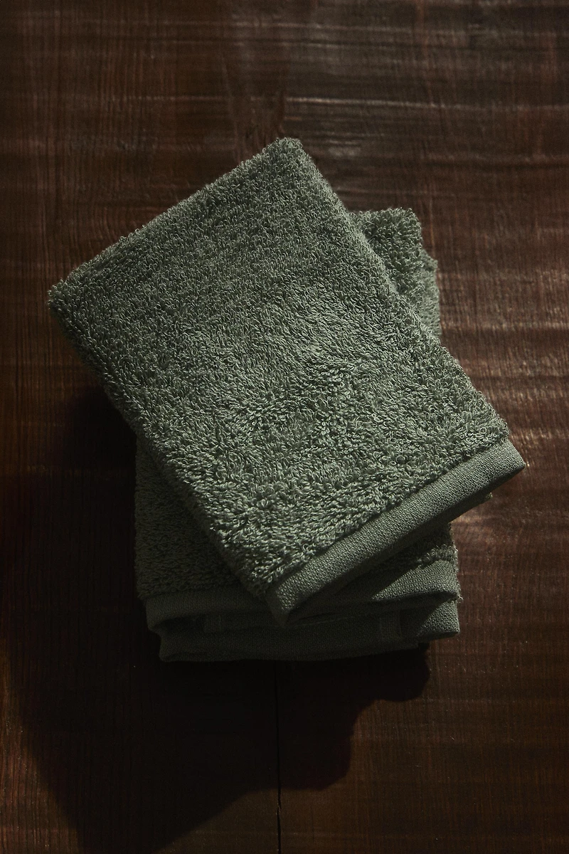 PACK OF COTTON HAND TOWELS (PACK 3)
