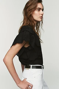 SHORT SLEEVE RUFFLE T-SHIRT