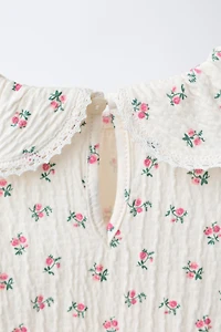 TEXTURED FLORAL T-SHIRT