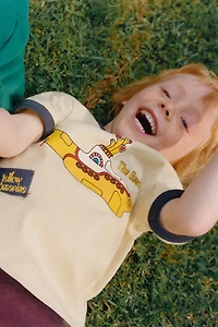 THE BEATLES™ YELLOW SUBMARINE T-SHIRT