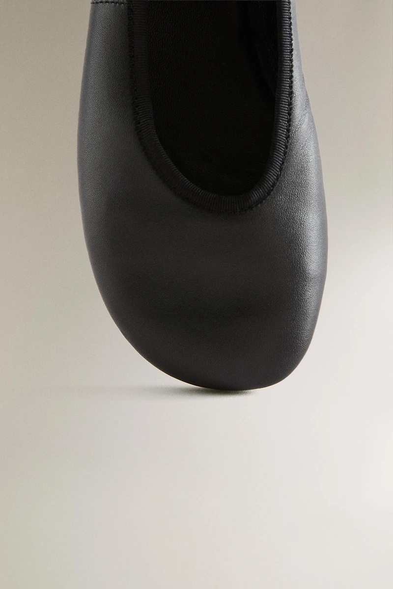 FLEXIBLE LEATHER BALLET FLATS