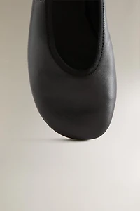 FLEXIBLE LEATHER BALLET FLATS