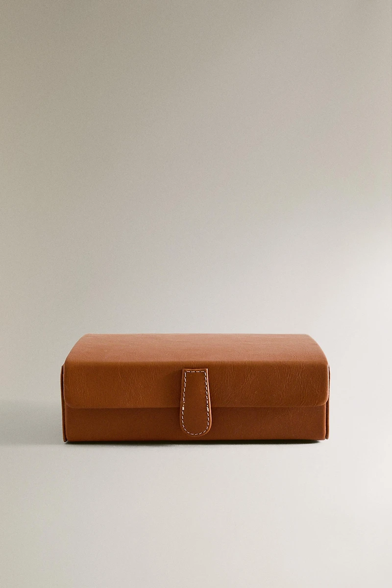 PETITE TROUSSE DE TOILETTE CUIR COMPARTIMENTS