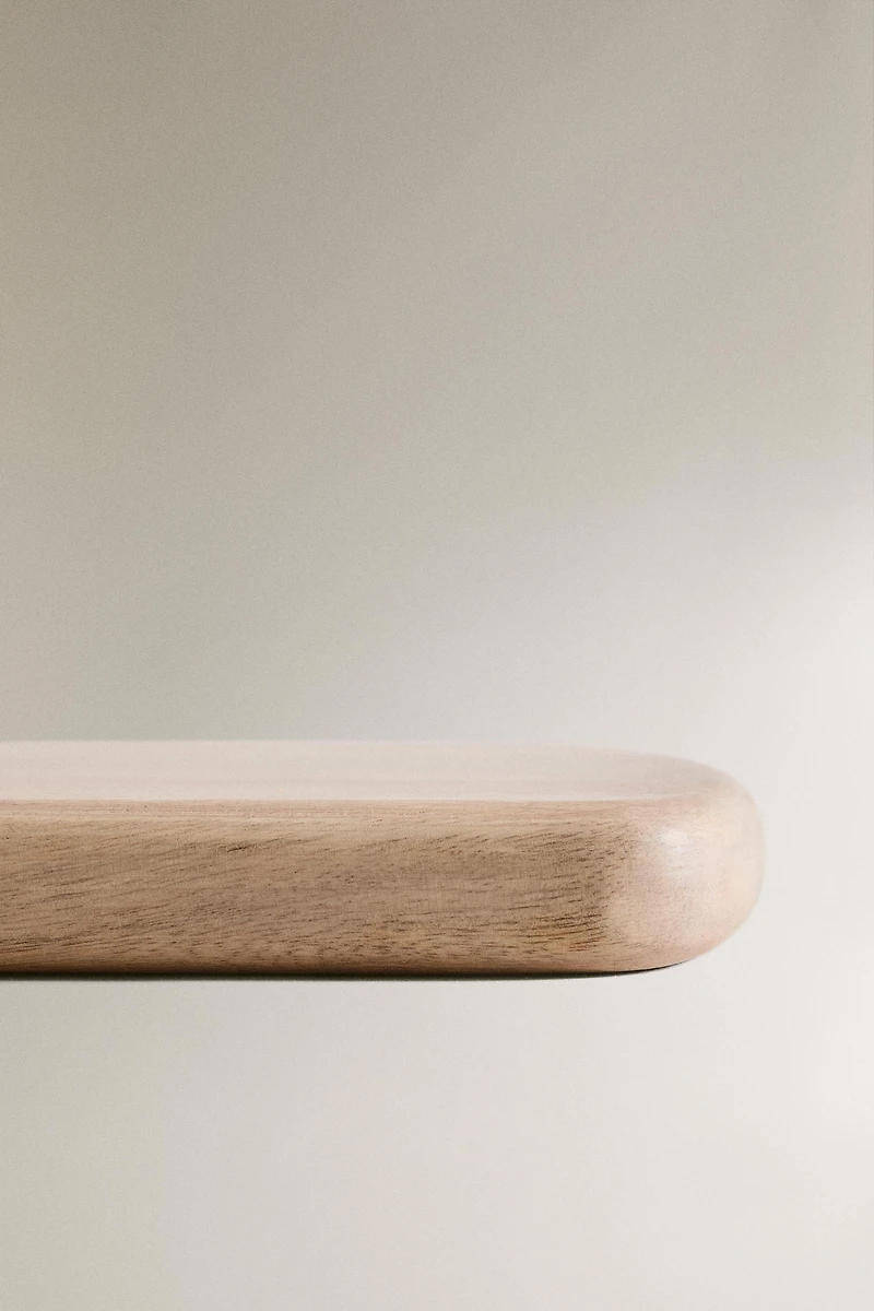MANGO WOOD CUTTING BOARD