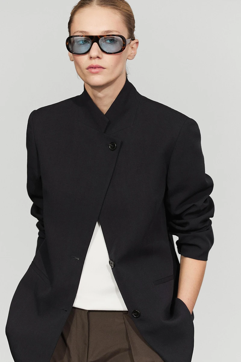 Flowy button-detail blazer
